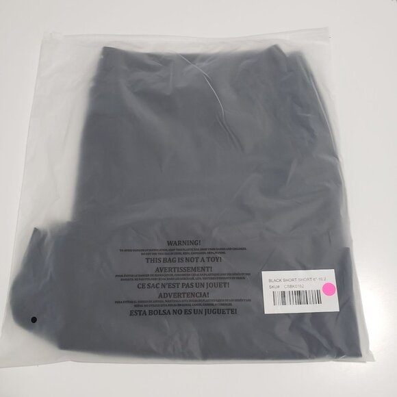 NWT Measure & Made 6" Short Short in Black - Size 16.2 - Picture 5 of 6